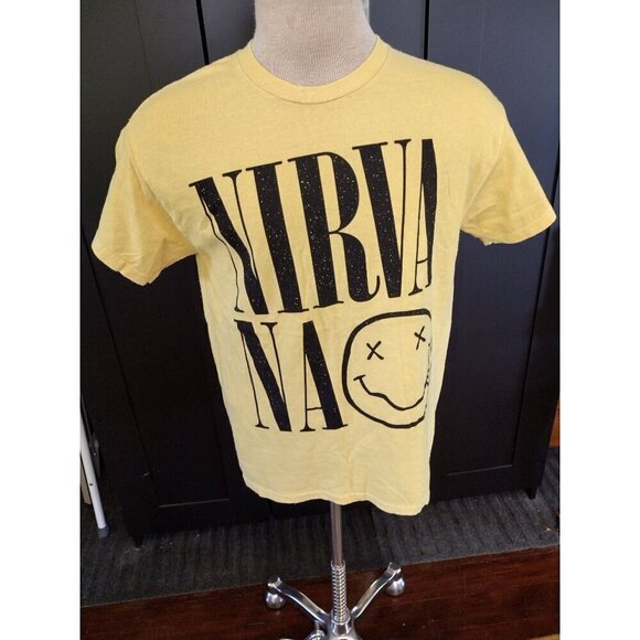 Nirvana official tshirt unisex Medium new without tags - Picture 1 of 3